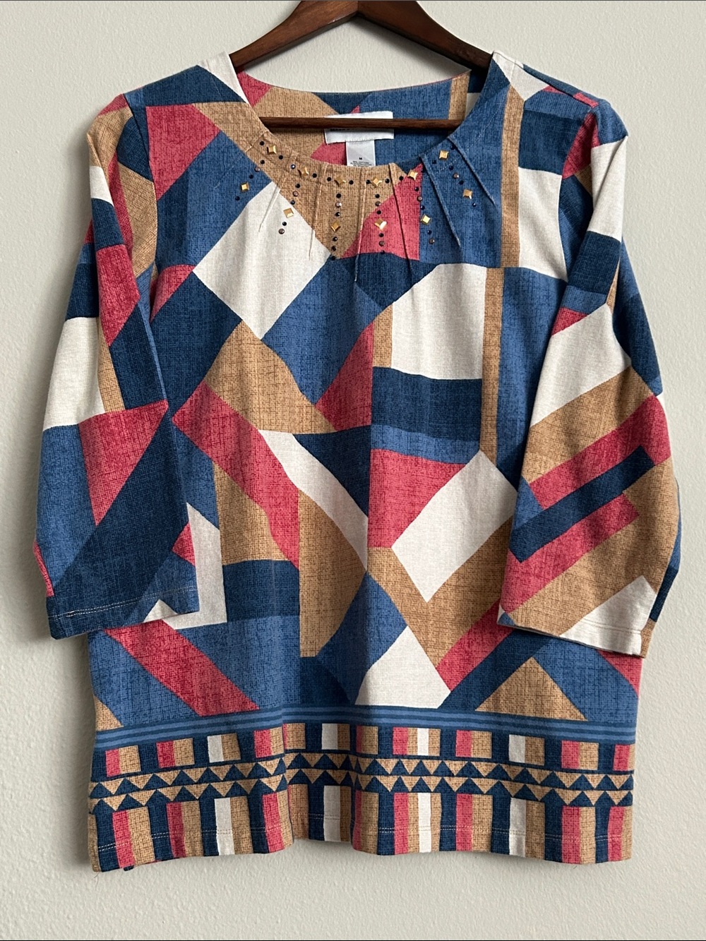 Geometric Print Stud‑Neckline Top – Boho Chic / Artful Modern Medium